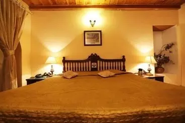 호텔 Welcomheritage Windsor Lodge