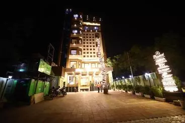 Hotel Prime Land