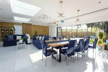 ペンション Heathrow Windsor Apart