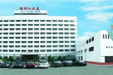 Отель Yalu River