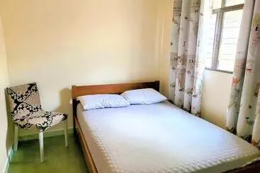 ユースホステル Pousada Romeiros Do Pai Eterno   Santuario Basilica De Trindade