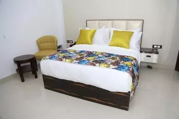Aparthotel M K Hotel And Restaurant