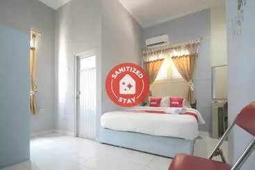 Hotel Vaccinated Staff  Oyo 1448 Kartini Residence Syariah