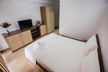 ペンション Casa Delia