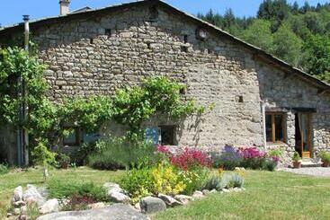 צימר Le Pre Vert Garden Suite