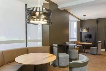 酒店 Courtyard By Marriott Monroe Airport