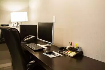 Отель Holiday Inn Victorville, An Ihg