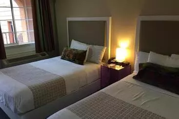 מוטל Inn At Golden Gate