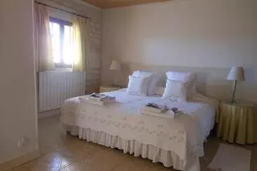 Bed and Breakfast La Cour Des Cloches