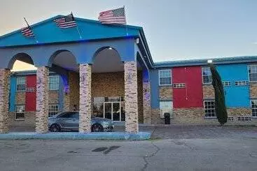 B&j Hotel And Apartments