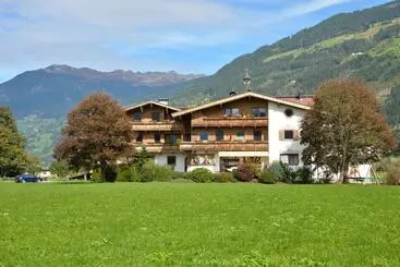 קוטג'' Klausnerhof