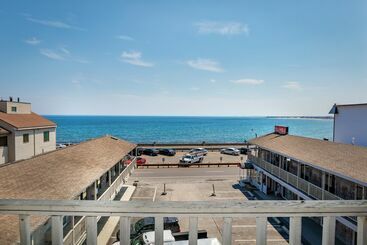 Sea Spiral Suites & Motel