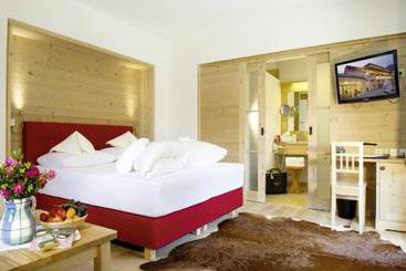 فندق Almwellness Resort Tuffbad