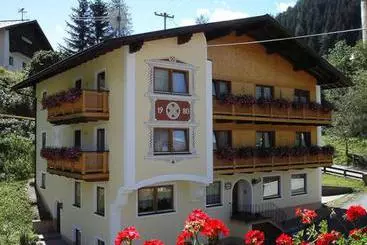 Bed and Breakfast Haus Albert Pension