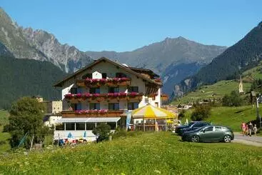 Pansiyon Gasthof Martha