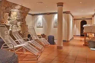 هتل Burg Windeck S