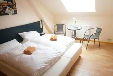 Hotelli Gz Hostel Königswinter