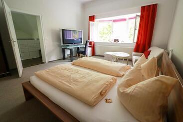 ホテル Kurvilla Am Park