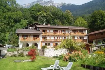 Hotel Ferienwohnungen Quellenhof