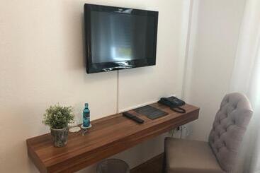 膳宿费 Schlossstuben