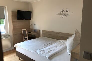 酒店 Dreimädelhaus