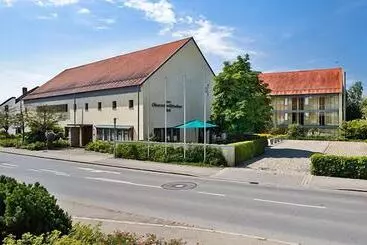 호텔 Oberschwaebischer Hof