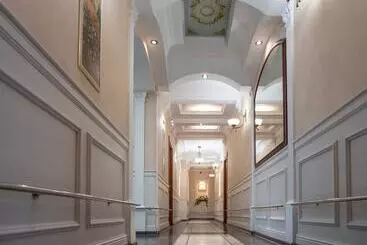 Gloria Hotel   Chelyabinsk