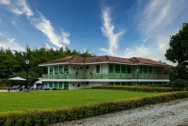 Hotel Eden Parque Del Cafe