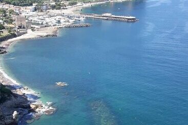 Пансион Siriana Open Space Penthouse