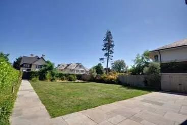 Mökkimajoitus Spyglass