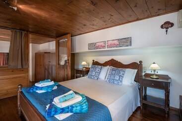 هتل Kritiko Arhontiko