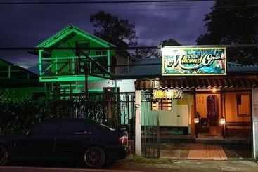 هاستل Hostal Macondo