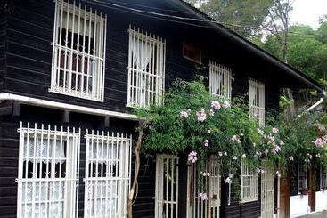 هتل Posada De Carlos V