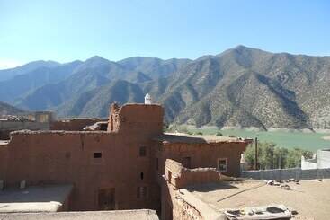 ペンション Chez Boutfounaste