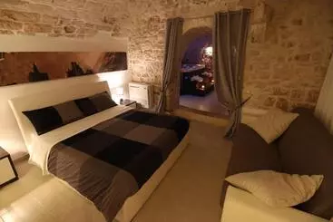 Отель Albergo Diffuso Dimora Rossi B&b