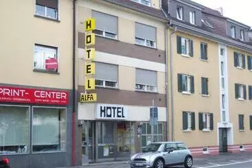 호텔 Alfa