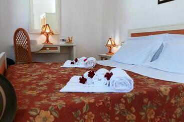 בית מלון כפרי Baia Del Capo