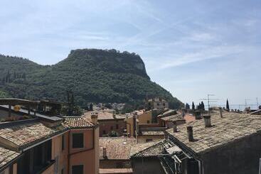 בית מלון כפרי Cortina