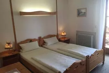 Пансион Gästehaus Eder