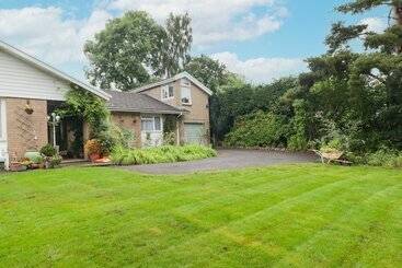 קוטג'' Beacons Rest