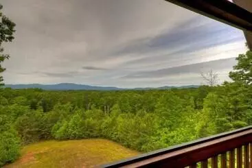 Mökkimajoitus Eagles Breeze Nevaeh Cabin Rentals