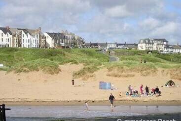 Mökkimajoitus The Loft