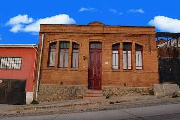 Hostal Koala   Hostel