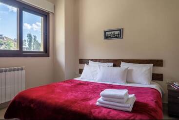 Austria Luxury Apartments, Faraya