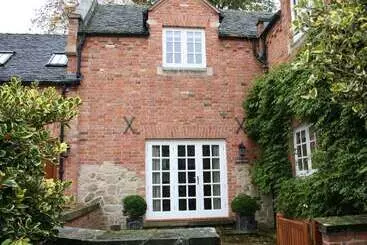 Hotel Dbs Serviced Apartments The Delven