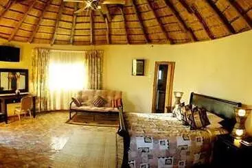 ホテル Tiveka Game Lodge