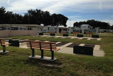 リゾートホテル Central Park Rv Park