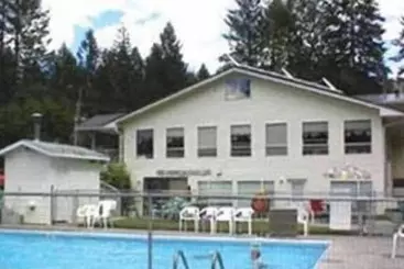 Totem Motel & Resort