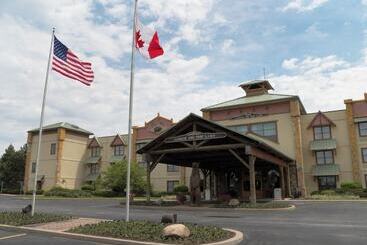 Hotel Darien Lake Lodge On The Lake