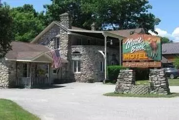 Moose Brook Motel